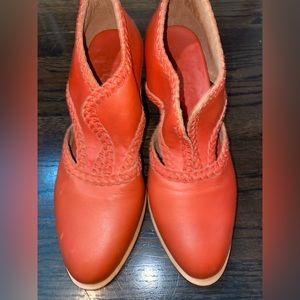 ELF Leather Heels Orange